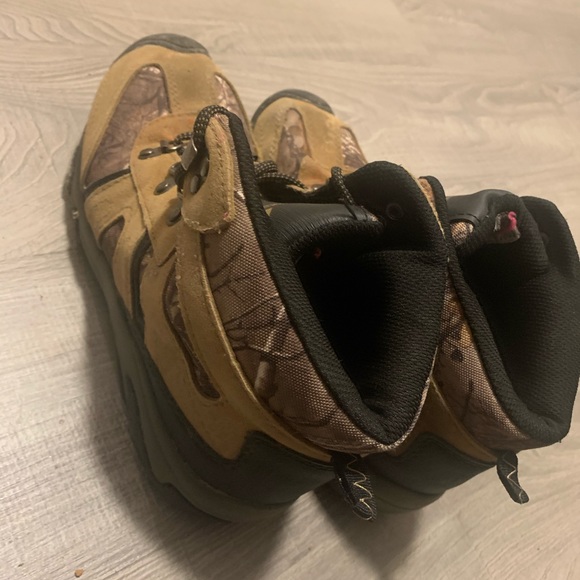 Ozark Trail Hiking Boots Shoes - Picture 5 of 9